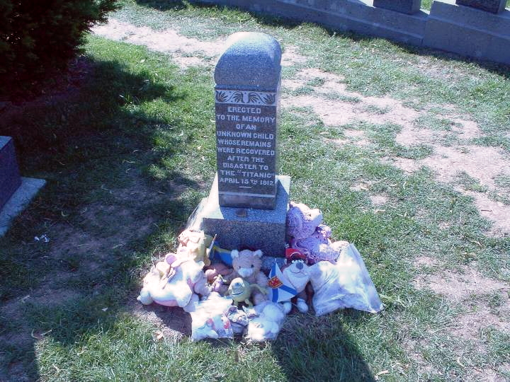 [image] pierre tombable Unknown Child cimetière Halifax